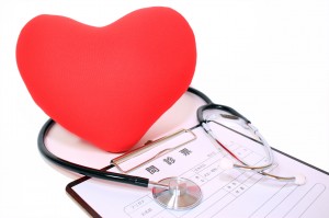 ハートに聴診器 心も体も大切に Heart and stethoscope to check your body and heart